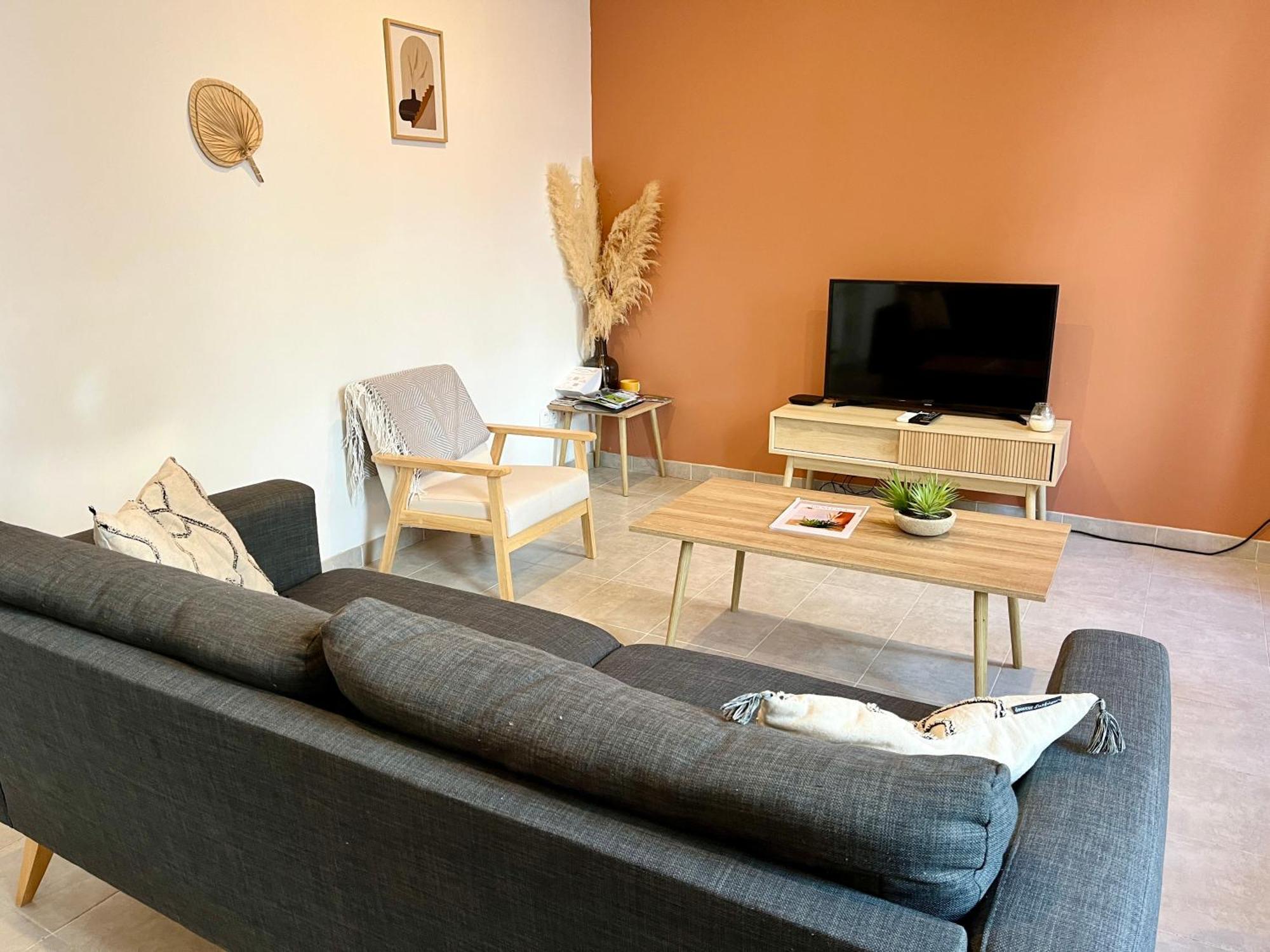 Le Riquet - Parking Et Jardin Prive, Clim, Rdc Apartment Кастелнодари Екстериор снимка