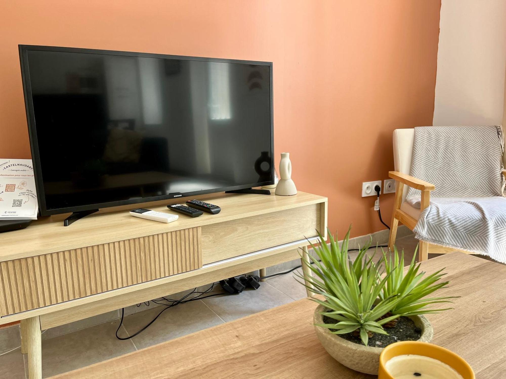 Le Riquet - Parking Et Jardin Prive, Clim, Rdc Apartment Кастелнодари Екстериор снимка